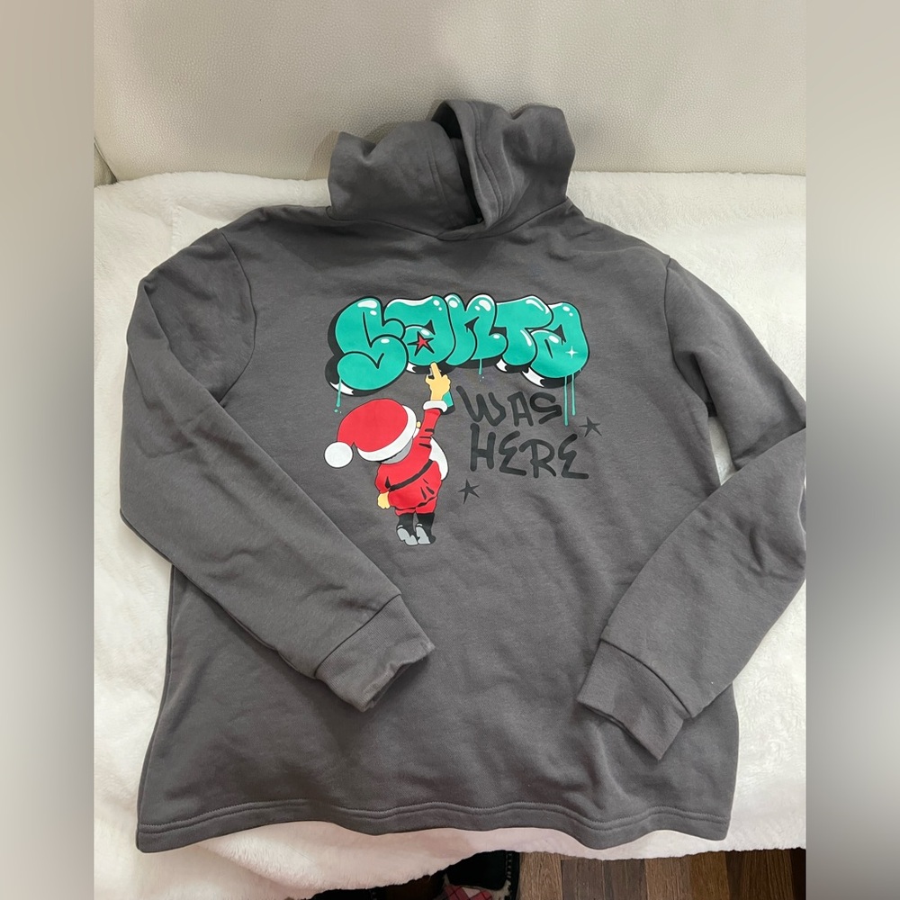 New without tag H&M Christmas hoodie size 12/14, but runs small